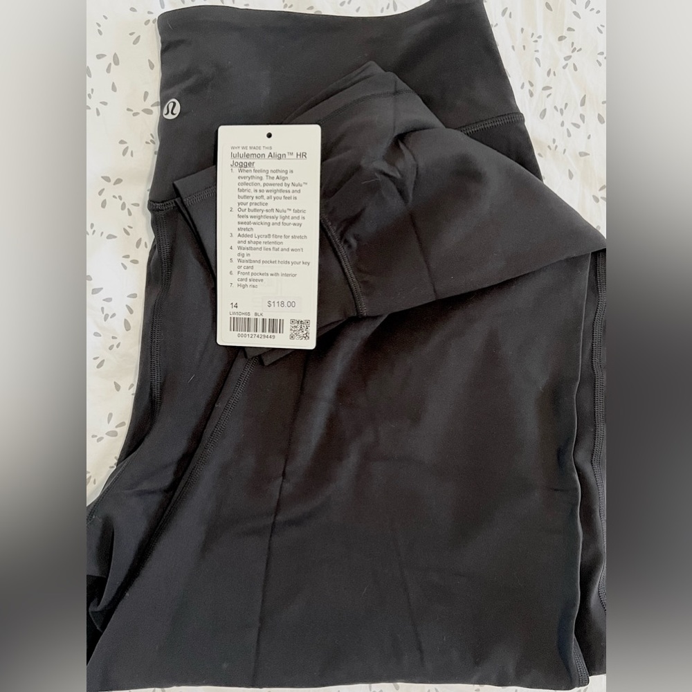 NWT tag detached. Lululemon align high rise jogger S14